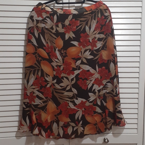 Summer sheer skirt size 10 - Picture 7 of 8